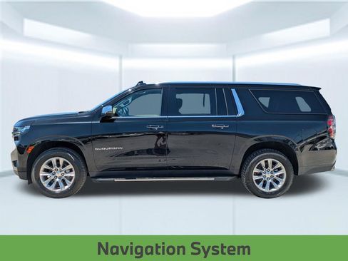 Used 2024 Chevrolet Suburban Premier AWD/4WD image 2