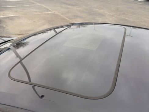 Used 2019 Honda Insight Touring image 10