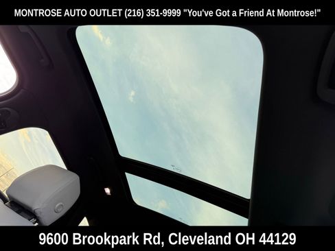 New 2026 Land Rover Range Rover Velar Dynamic SE image 36