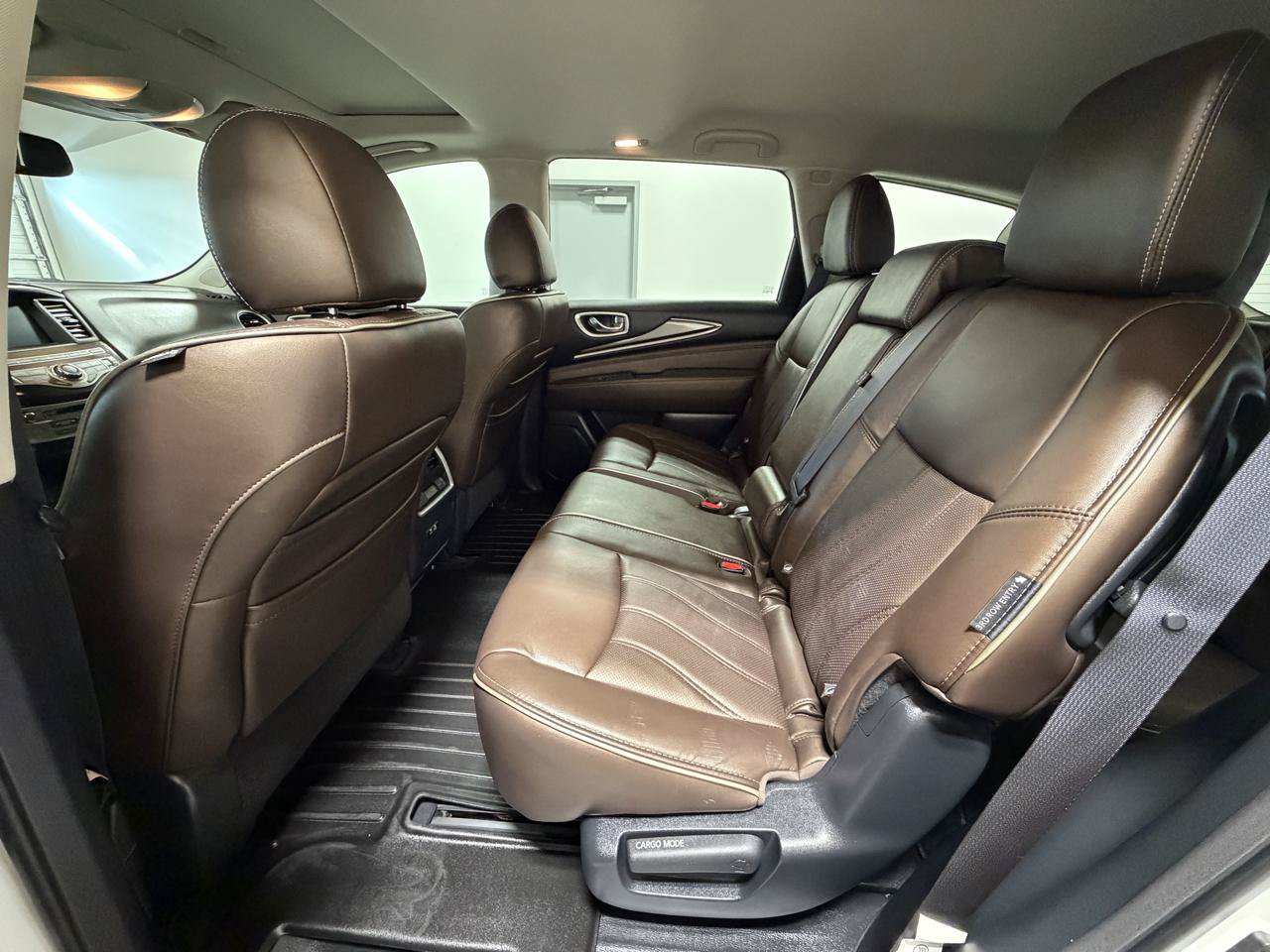 Used 2020 INFINITI QX60 Luxe w/ Essential Package FWD image 25
