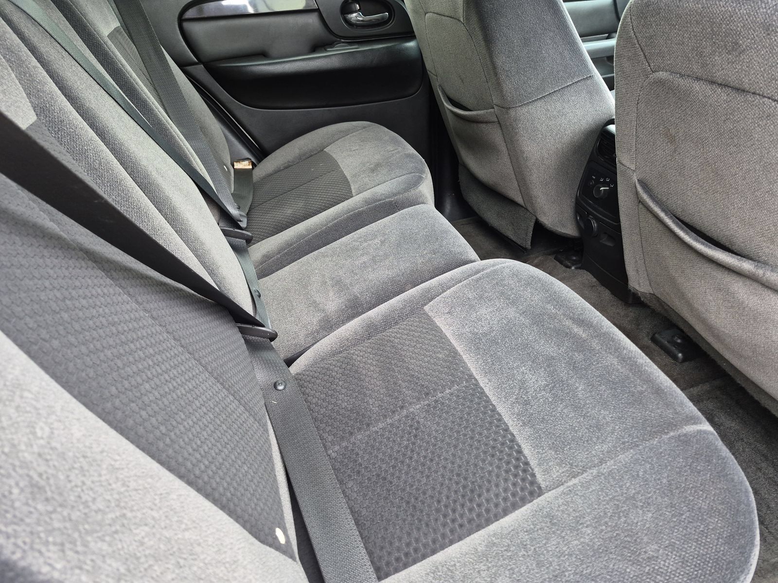Used 2008 GMC Envoy SLE AWD/4WD image 20