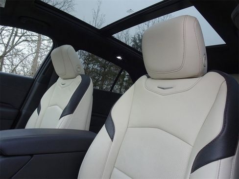 Certified 2023 Cadillac XT4 Sport image 9