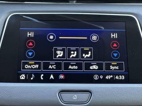 Used 2023 Cadillac XT4 Sport w/ Sun And Sound Package AWD/4WD image 15