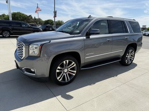 Used 2018 GMC Yukon Denali w/ Open Road Package AWD/4WD image 4
