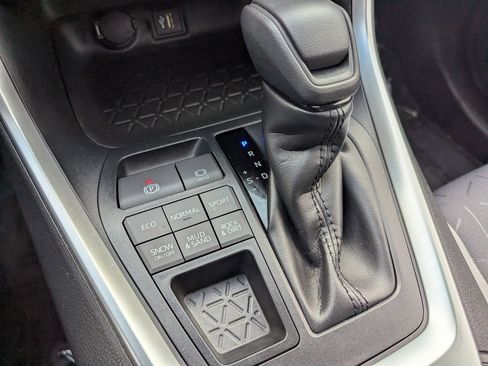 Used 2023 Toyota RAV4 XLE image 20