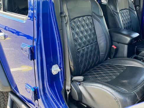 Used 2018 Jeep Wrangler Unlimited Sport S image 26