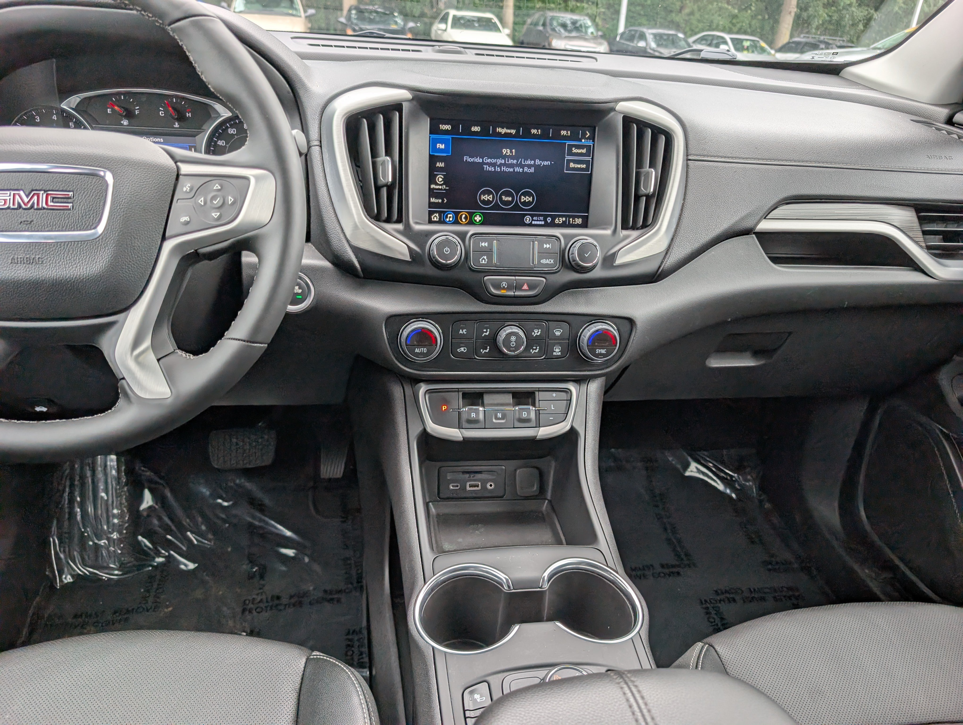 Used 2024 GMC Terrain SLT AWD/4WD image 20