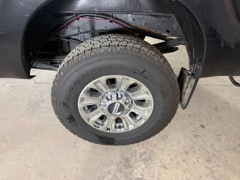 Used 2015 Ford F250 XLT w/ Snow Plow Prep Package AWD/4WD image 28
