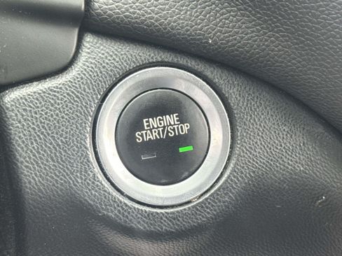 Used 2019 Chevrolet Equinox LT AWD/4WD image 26