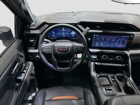 Used 2024 GMC Sierra 2500 AT4 w/ AT4 Premium Plus Package AWD/4WD image 24