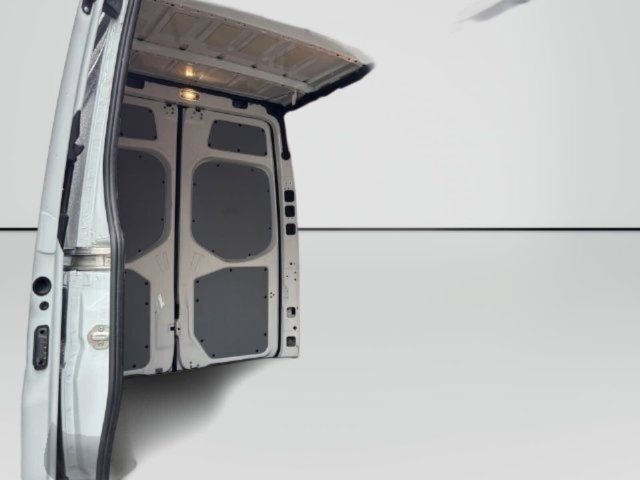 Used 2023 Mercedes-Benz Sprinter 2500 image 36