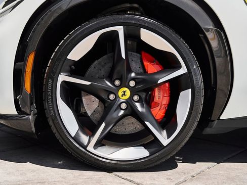 Used 2025 Ferrari Purosangue AWD/4WD image 3