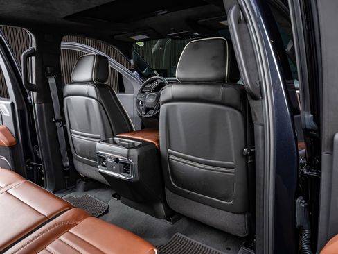 Used 2025 GMC Sierra 2500 Denali Ultimate image 32