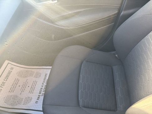 Used 2021 Toyota Corolla SE image 18