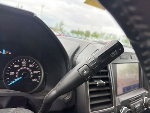 Used 2020 Ford F150 XLT w/ Equipment Group 302A Luxury AWD/4WD image 47