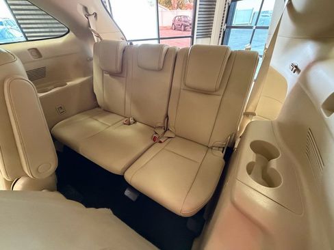 Used 2018 Toyota Highlander Limited AWD/4WD image 7