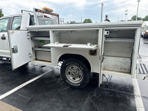Used 2017 Ford F350 XL w/ Power Equipment Group AWD/4WD image 19