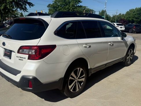 Used 2019 Subaru Outback 3.6R Limited w/ Popular Package #2 AWD/4WD image 3