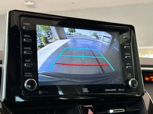 Used 2021 Toyota Corolla SE w/ SE Premium Package FWD image 19