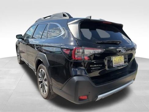 Used 2025 Subaru Outback Limited image 5
