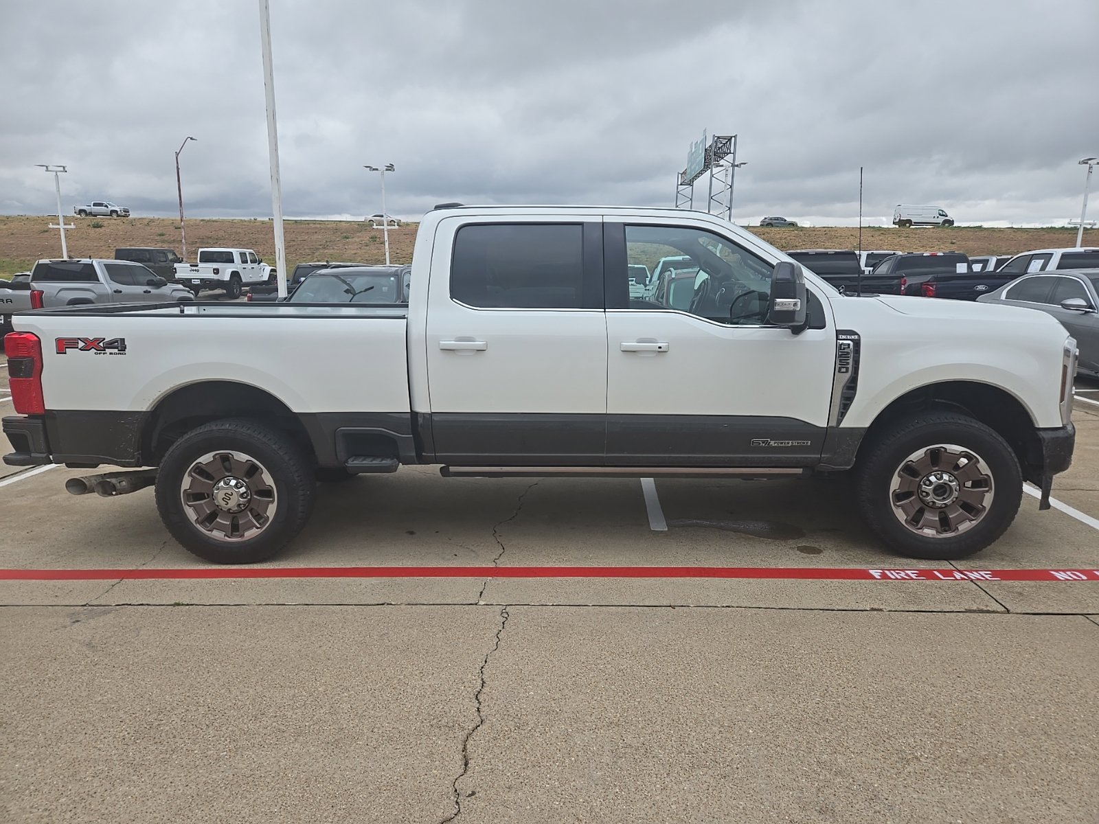 Used 2024 Ford F250 King Ranch w/ FX4 Off-Road Package AWD/4WD image 6