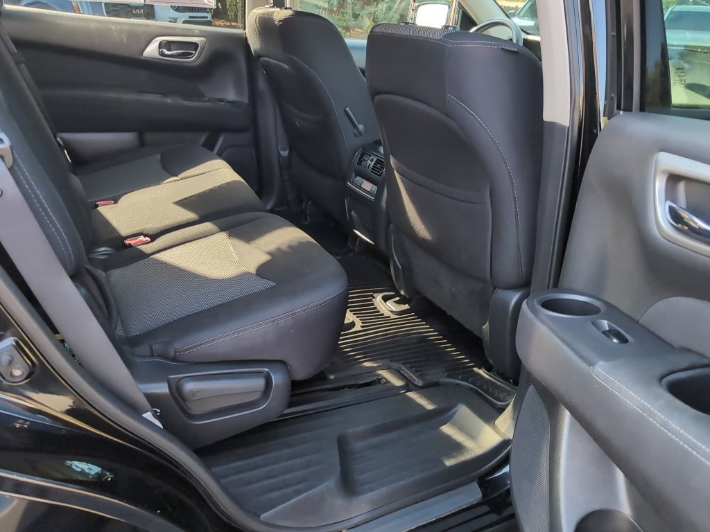 Used 2017 Nissan Pathfinder S AWD/4WD image 6
