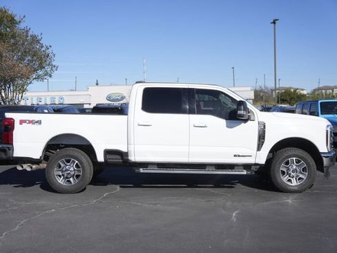 Used 2024 Ford F350 Lariat image 5