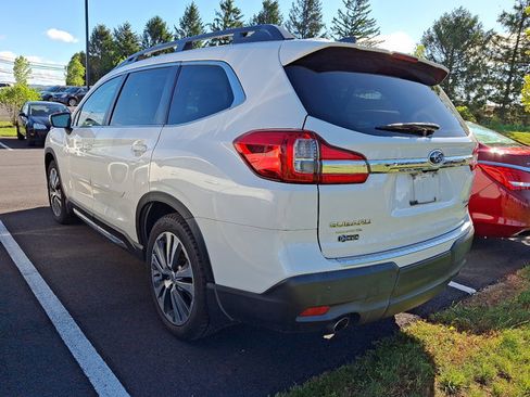 Used 2020 Subaru Ascent Limited w/ Technology Package AWD/4WD image 2
