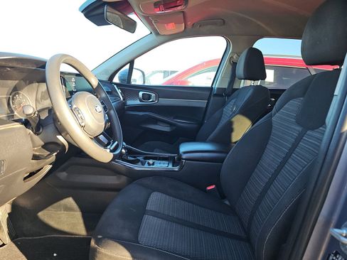 Used 2021 Kia Sorento LX image 6