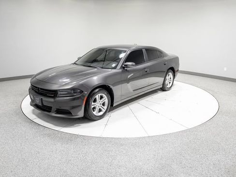 Used 2020 Dodge Charger SXT RWD image 32