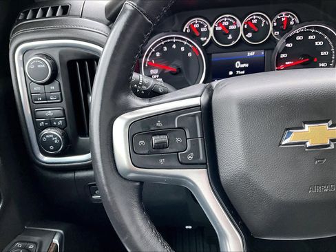 Used 2022 Chevrolet Silverado 1500 LT image 22
