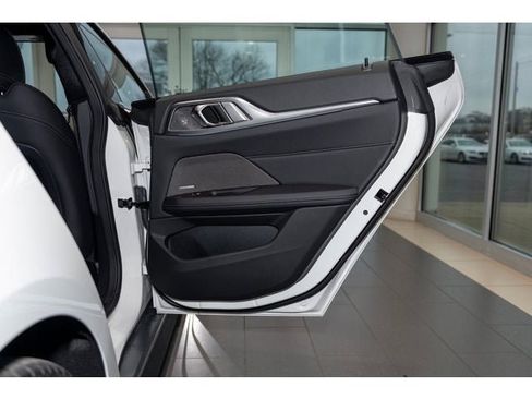 Used 2025 BMW i4 xDrive40i w/ Premium Package image 75