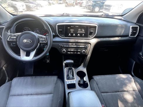 Certified 2022 Kia Sportage LX FWD image 8