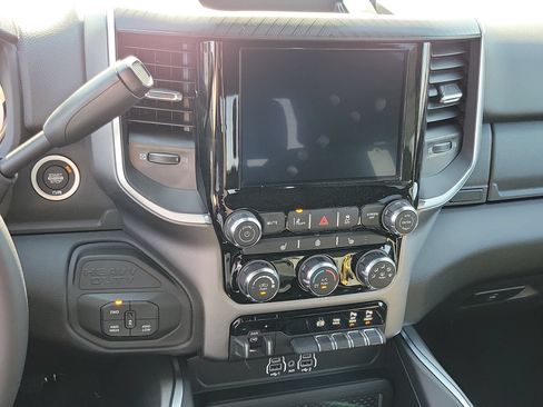 New 2026 RAM 2500 Big Horn AWD/4WD image 9