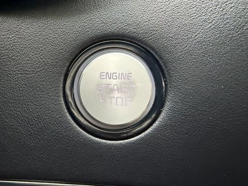 Used 2018 Kia Stinger GT1 RWD image 40