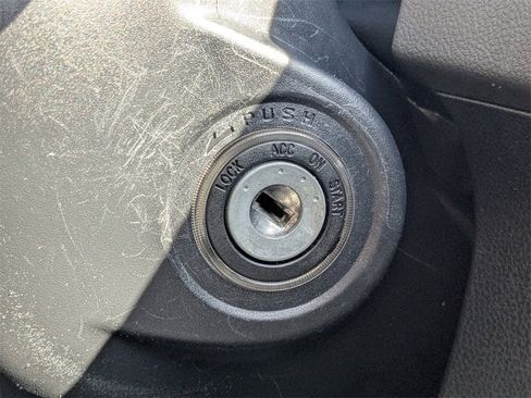 Used 2019 Subaru Crosstrek 2.0i Premium image 30