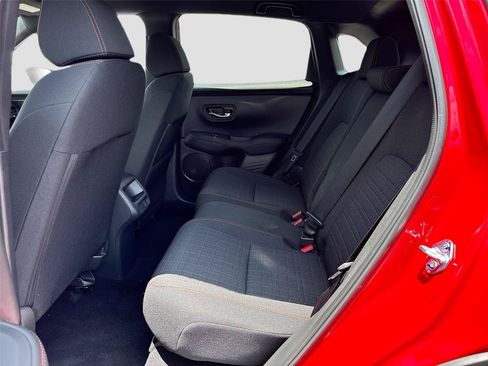 Certified 2025 Honda HR-V Sport image 27