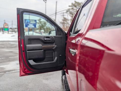 Used 2020 Chevrolet Silverado 1500 LT Trail Boss image 27