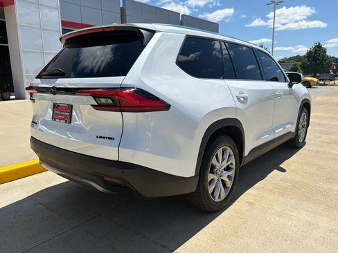 Used 2024 Toyota Grand Highlander AWD Hybrid image 4