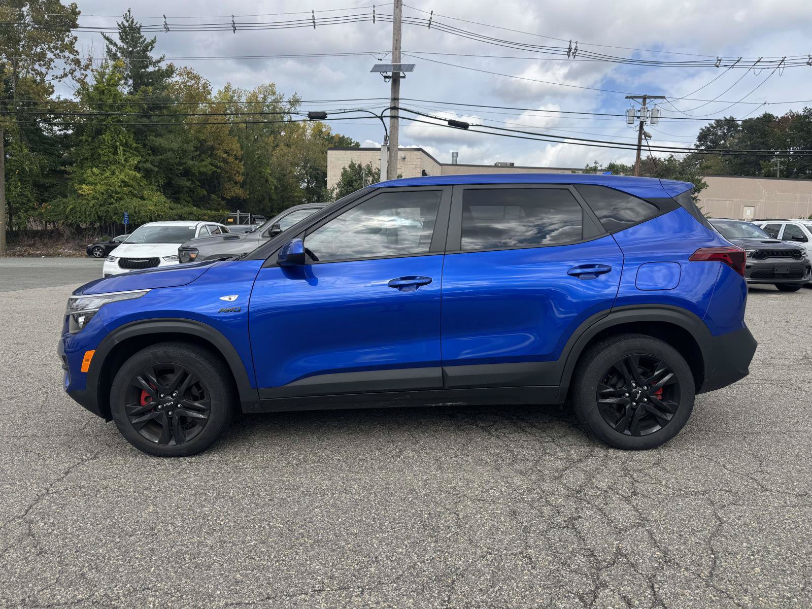 Used 2023 Kia Seltos LX AWD/4WD image 6