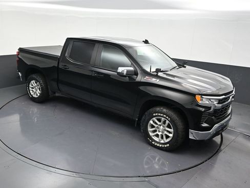 Used 2024 Chevrolet Silverado 1500 LT w/ Z71 Off-Road Package image 22