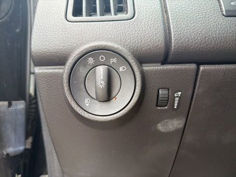 Used 2010 Ford Edge Limited AWD/4WD image 24