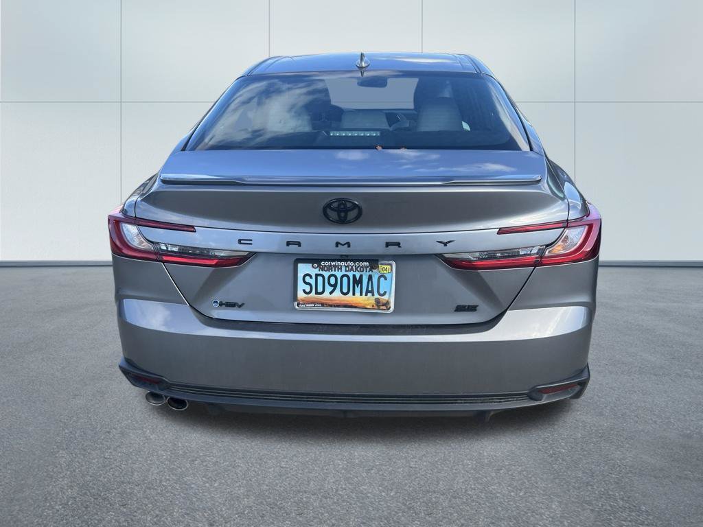 Used 2025 Toyota Camry SE w/ Convenience Package FWD image 3