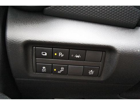 Certified 2025 Nissan Kicks Play S FWD image 19