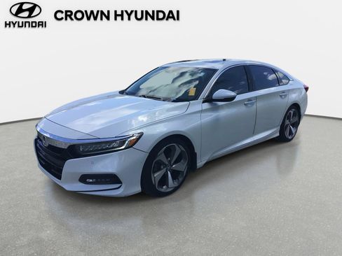 Used 2018 Honda Accord Touring image 1