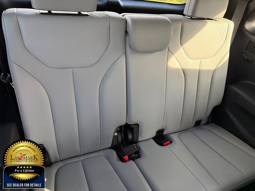 Used 2025 Hyundai Palisade SEL FWD image 18