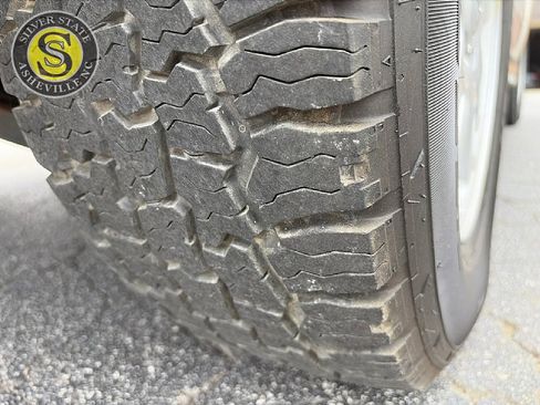 Used 2010 Ford Explorer Eddie Bauer AWD/4WD image 10