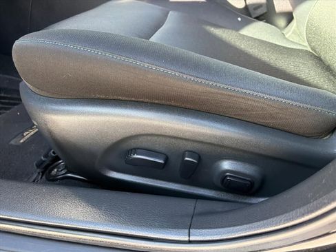 Used 2017 Nissan Altima 2.5 SR w/ Midnight Edition Package image 16