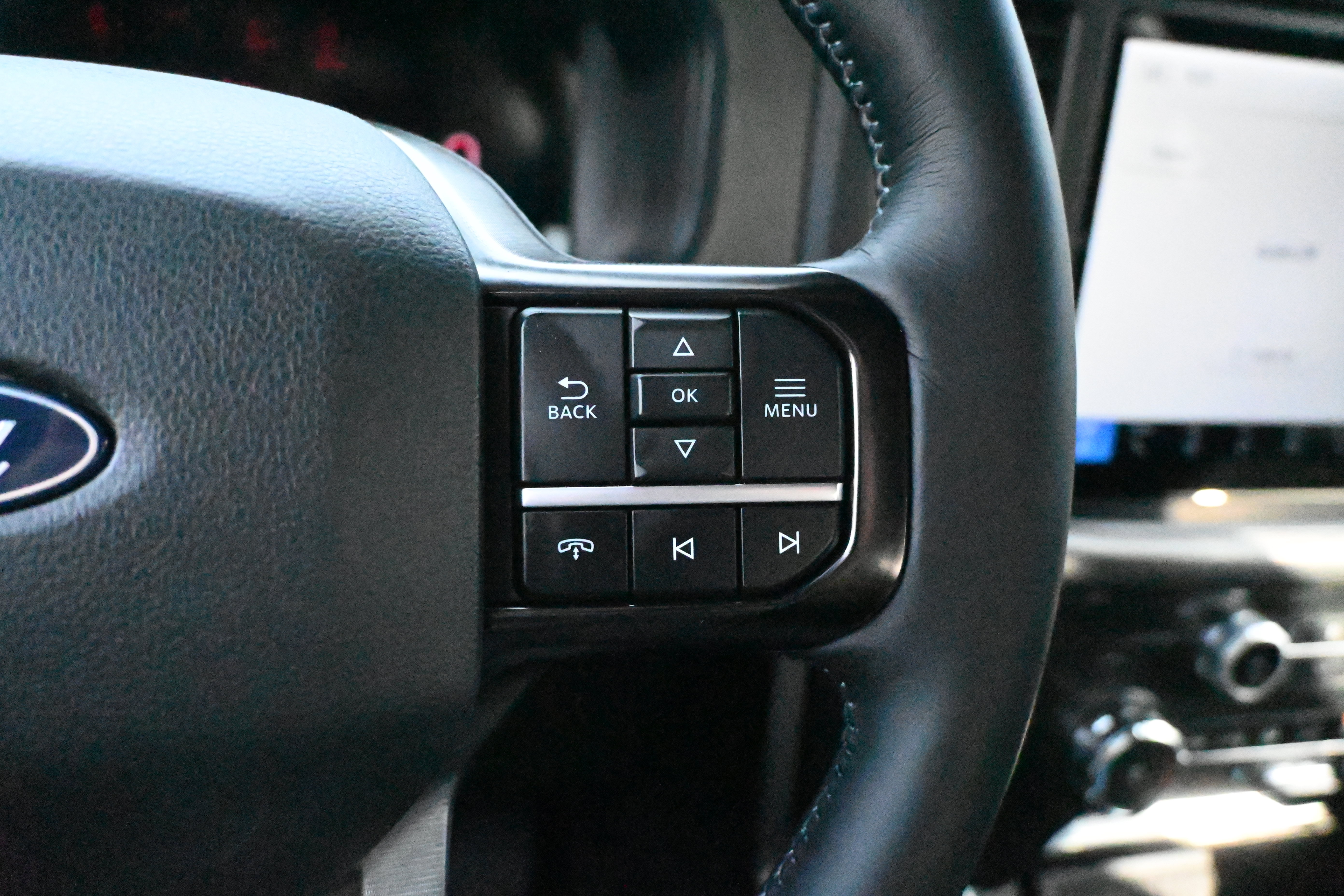 Used 2024 Ford F150 Platinum w/ Equipment Group 702A High AWD/4WD image 19