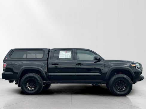 Used 2022 Toyota Tacoma TRD Pro AWD/4WD image 7